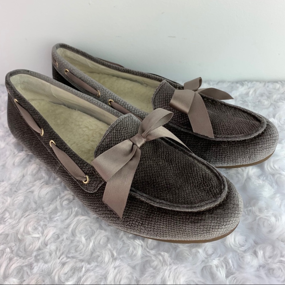 Vionic Alice Velour Loafers w/Satin Bow Size 10